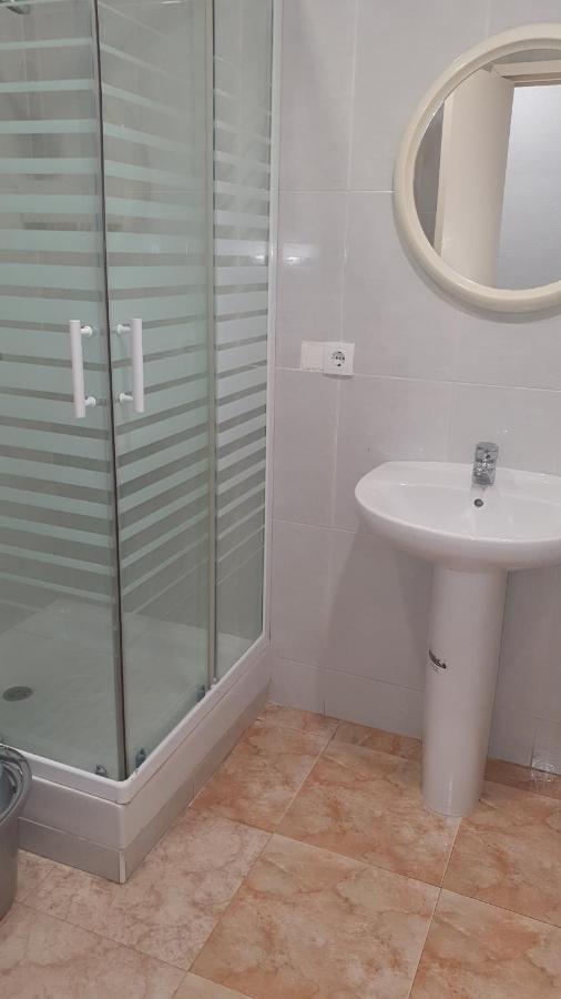 Hostal Sol Celeste يوريت دي مار المظهر الخارجي الصورة