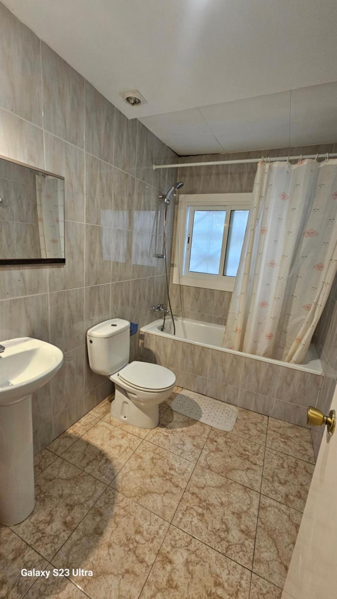 Hostal Sol Celeste يوريت دي مار المظهر الخارجي الصورة